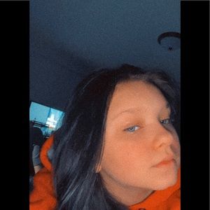 Meet your Posher, Alecia